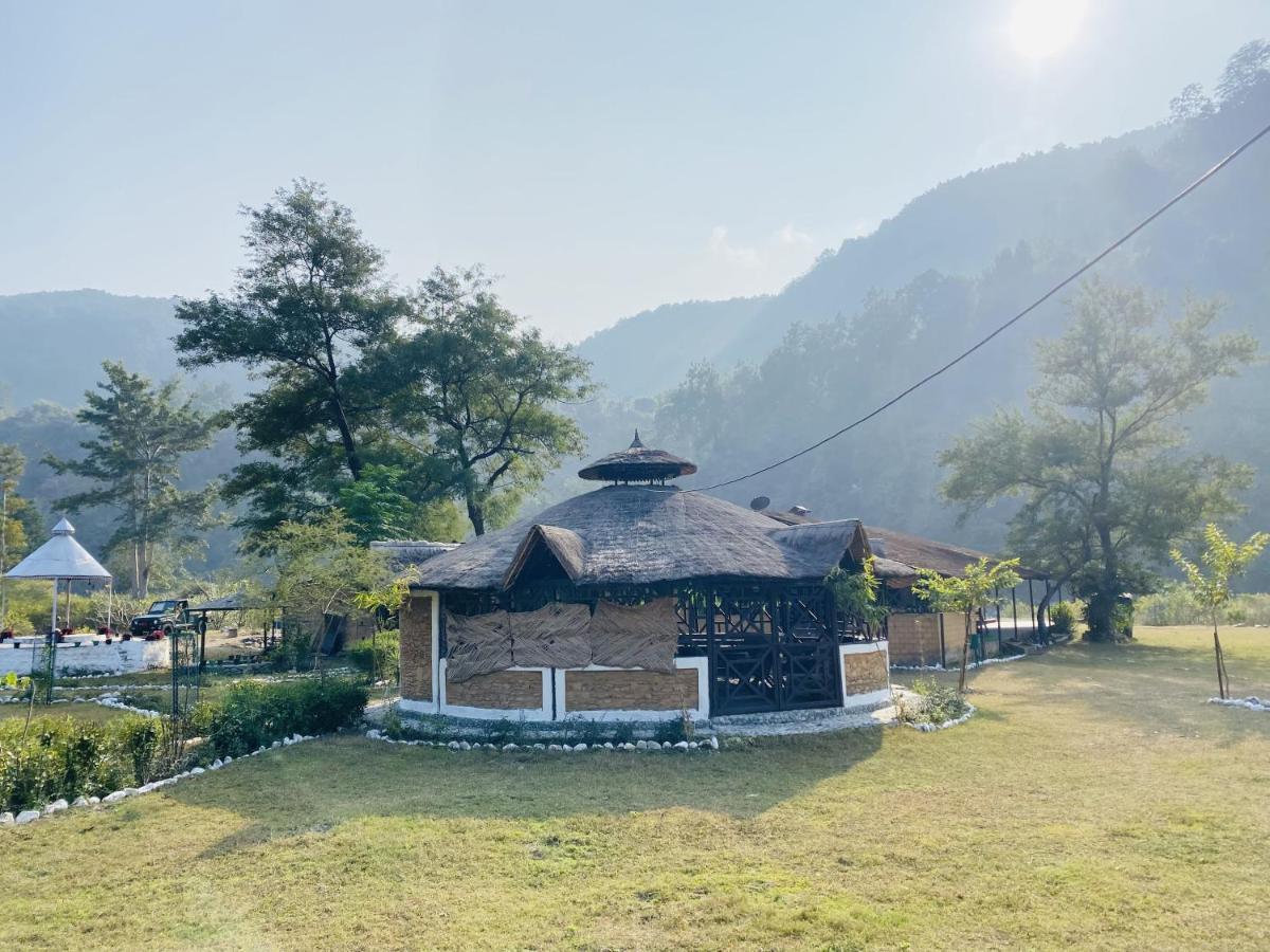 Aura Wildlife Camp And Resorts Marchula Exterior foto